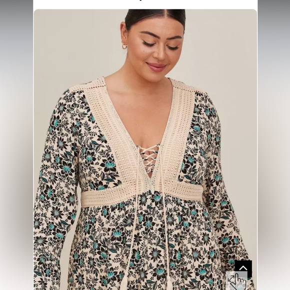 Torrid Floral Lace-Up Skater Dress - Black and Cream size 2 - Picture 4 of 16